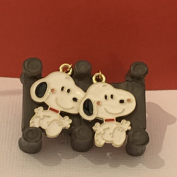 Snoopy Earring, Peanuts Earring, Gift Idea, Snoopy Charm, Peanuts Charm, Snoopy - Picture 3 of 7